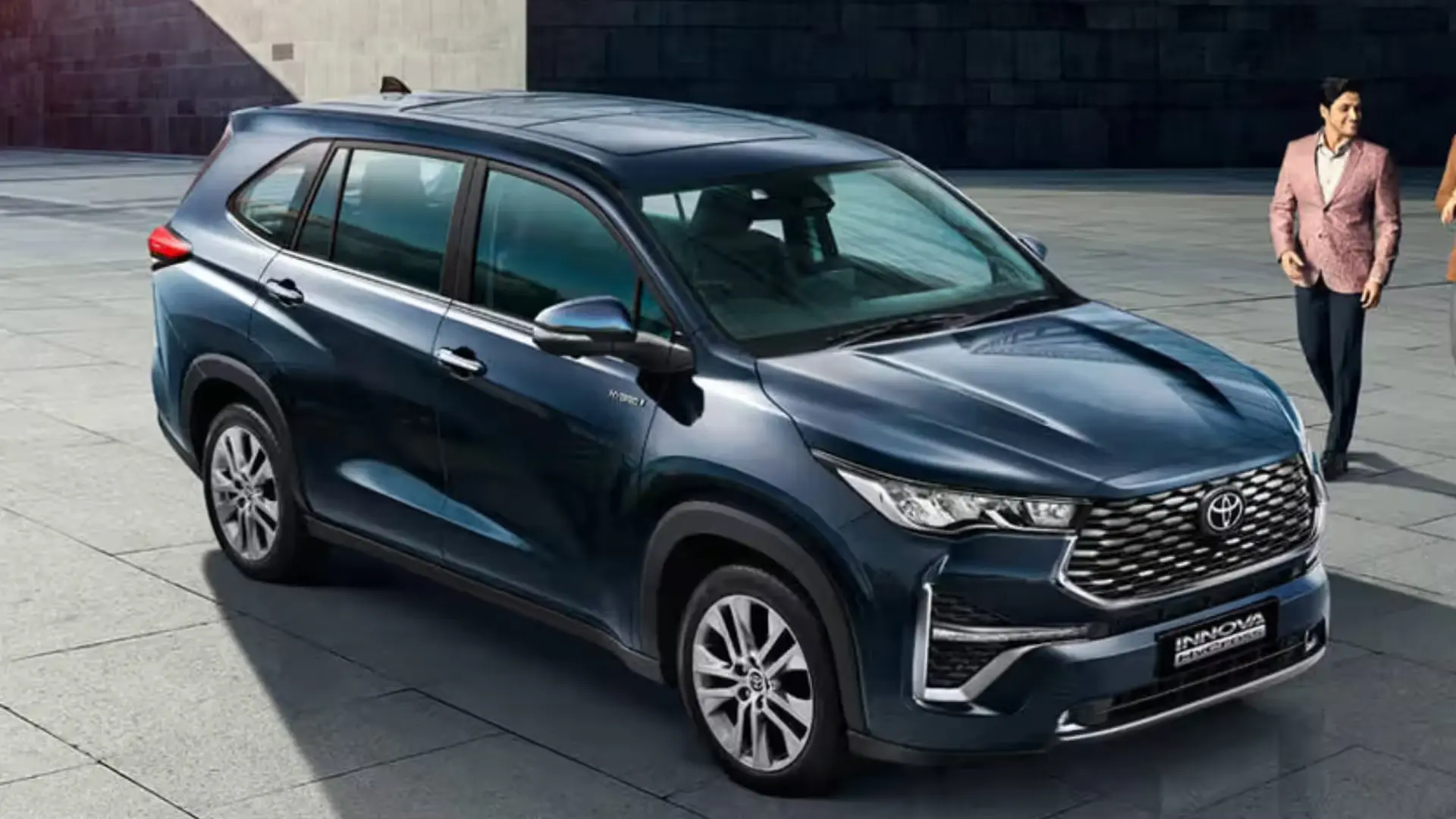 TOYOTA Innova Hycross - Image 4