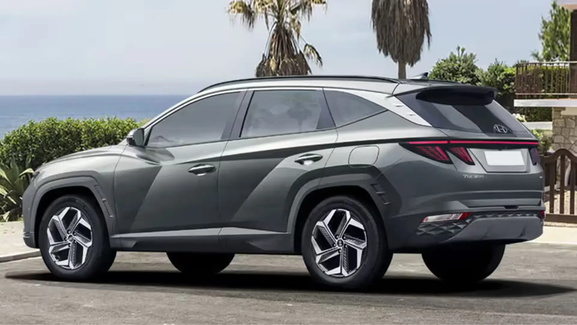HYUNDAI Tucson - Image 2