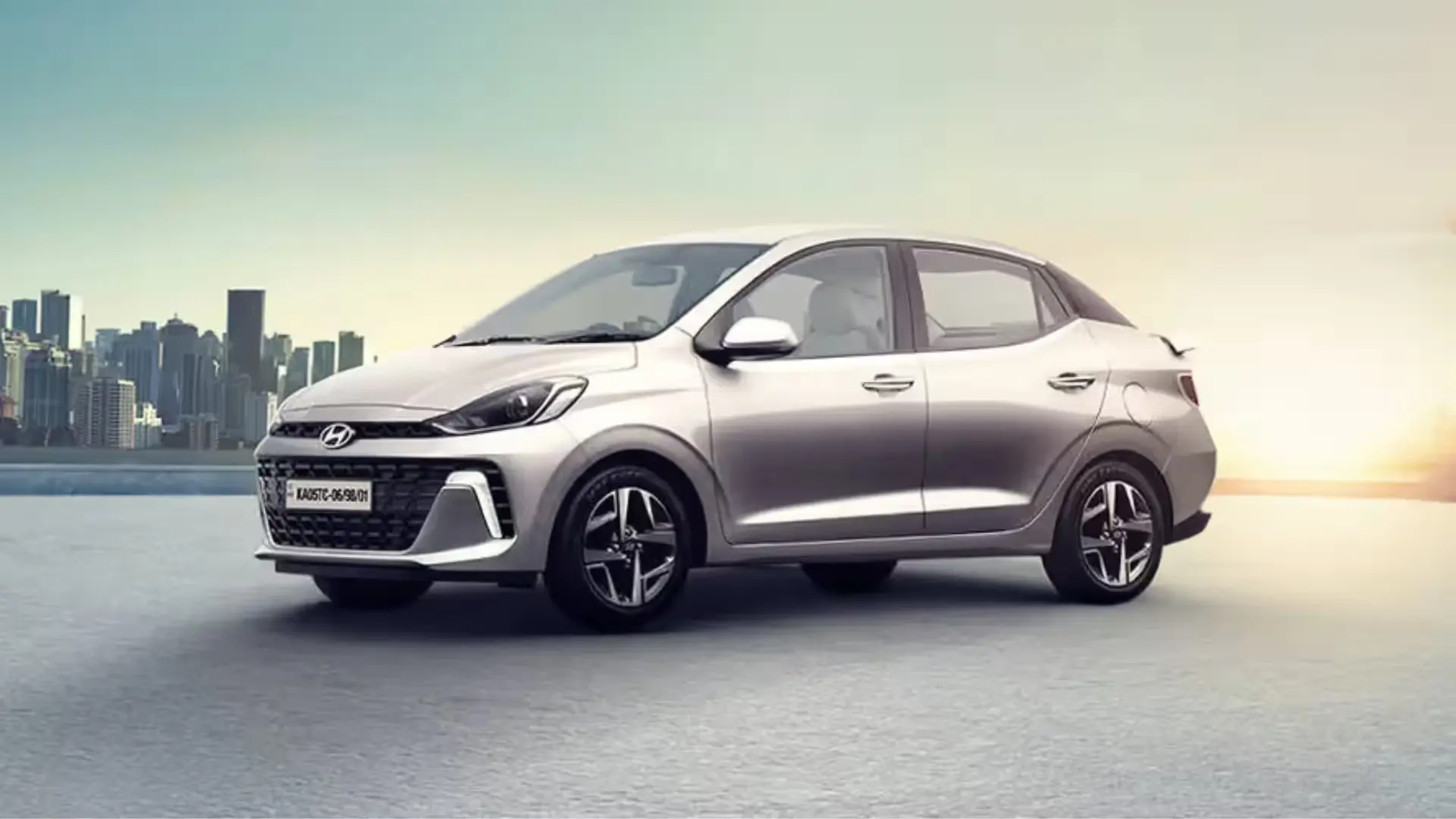 HYUNDAI Aura - Image 4